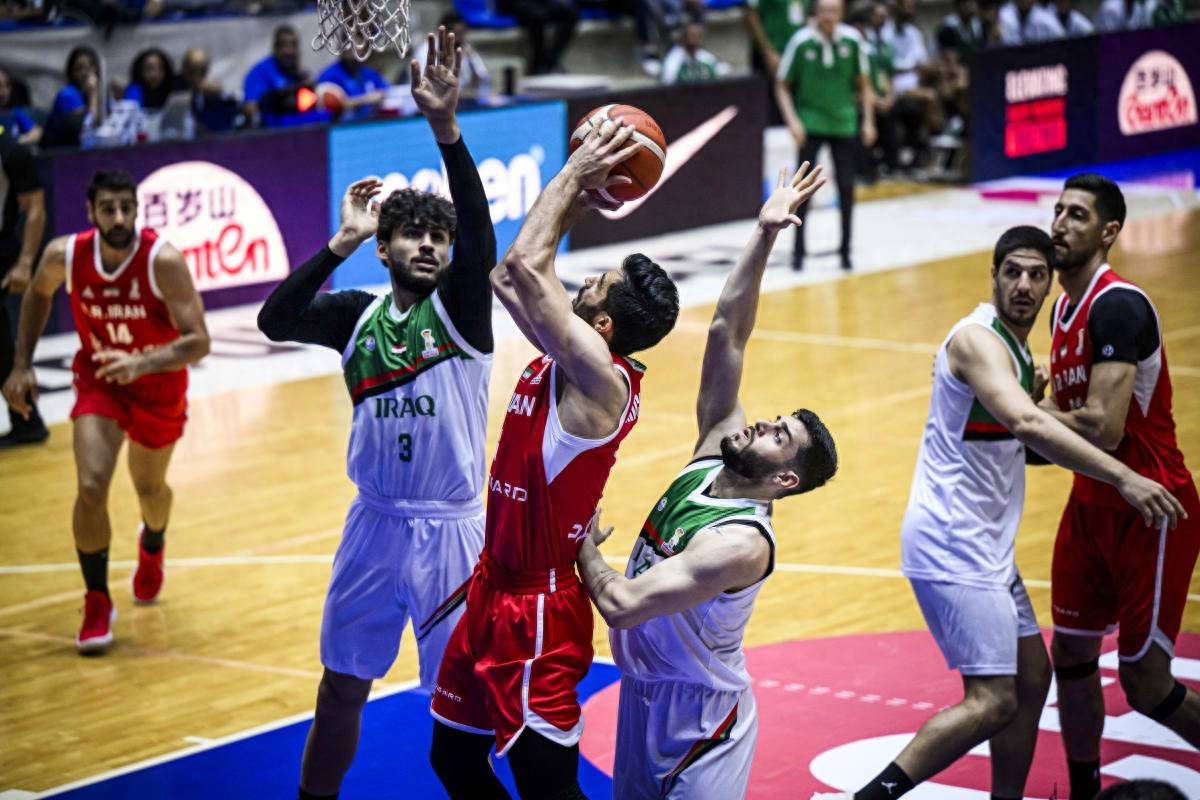 CBA常规赛冲刺阶段再迎强敌，里昂绝杀压哨，主帅态度：底气十足，年轻球员得到机会的简单介绍