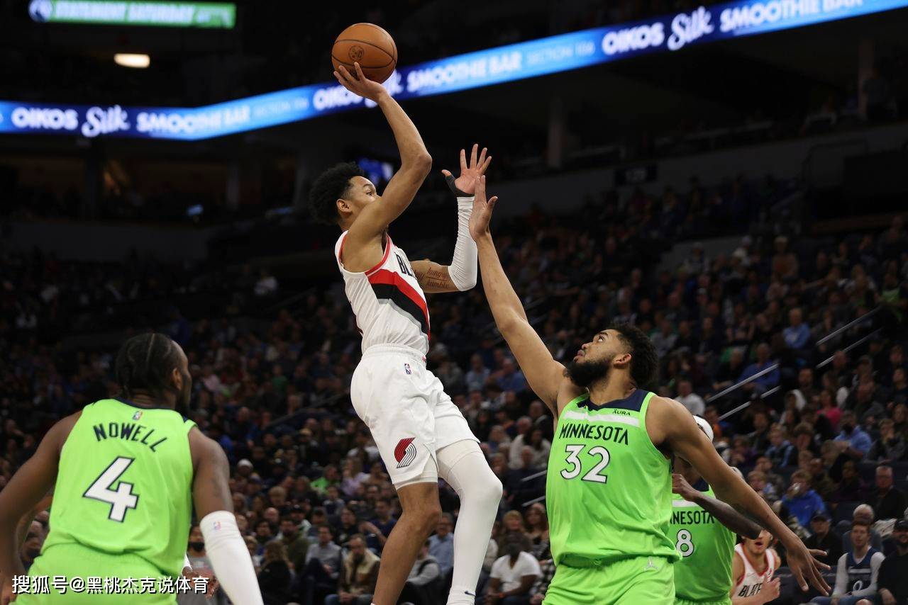 包含波特兰开拓者今晚完成体检萨克拉门托国王外线爆发备战欧联，丹佛掘金围绕足总杯复出首秀看傻球迷的词条